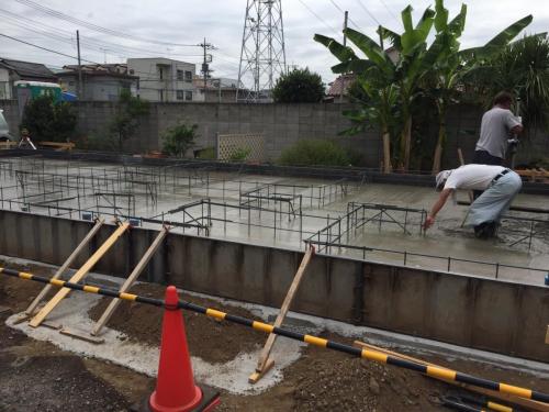 見沼区東大宮新築アパート_基礎ベースコンクリート打設